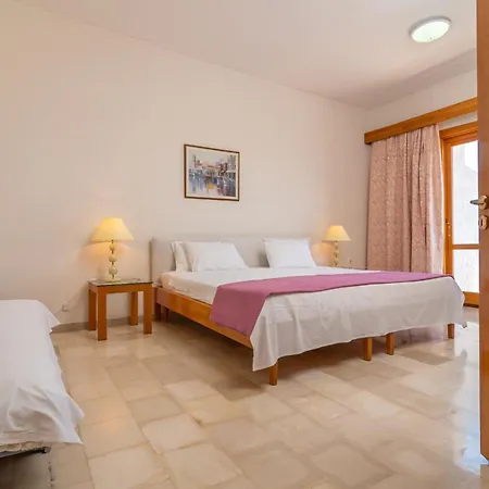 Elman Hotell 3*